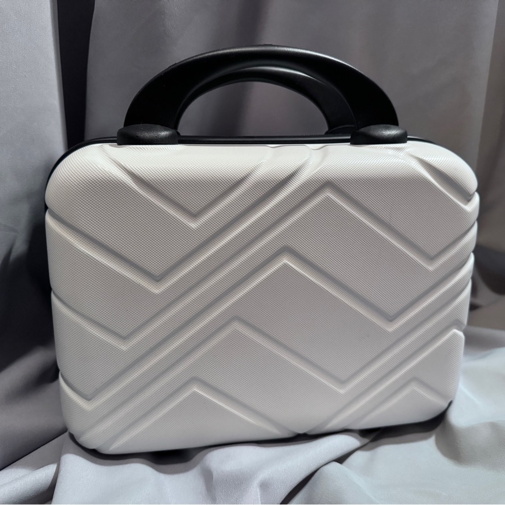 Travel/Toiletry Hardcase